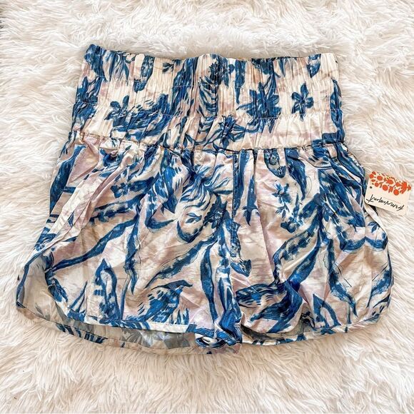 Free People White and Blue Tropical Floral the Way Home Running Short SZ S BNWT - Picture 3 of 13